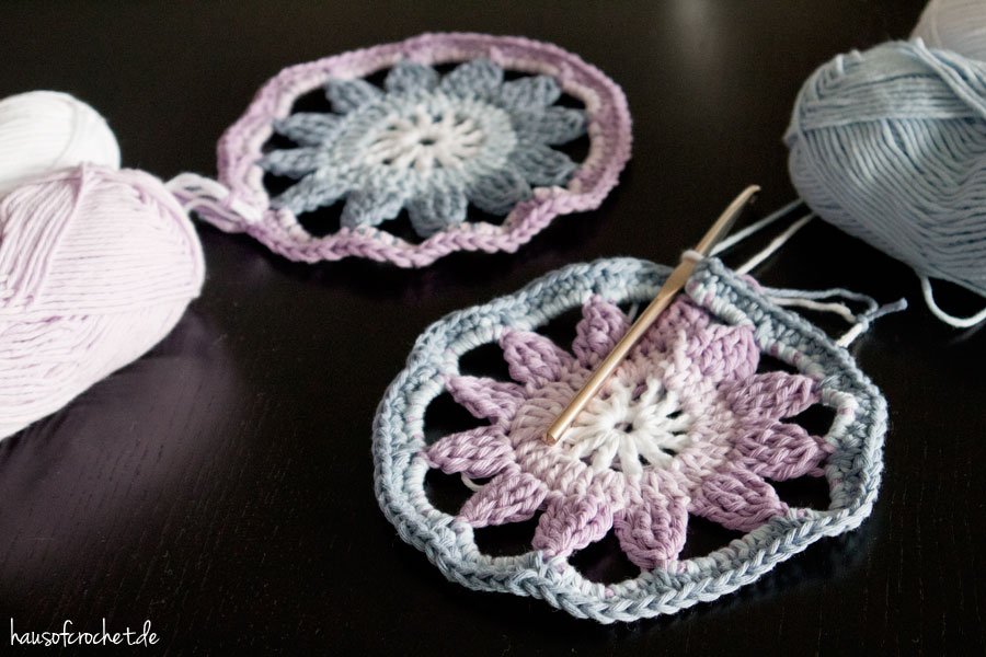 Spring Lane Crochet Along - Mysterydecke von Drops Design - Clue Eins